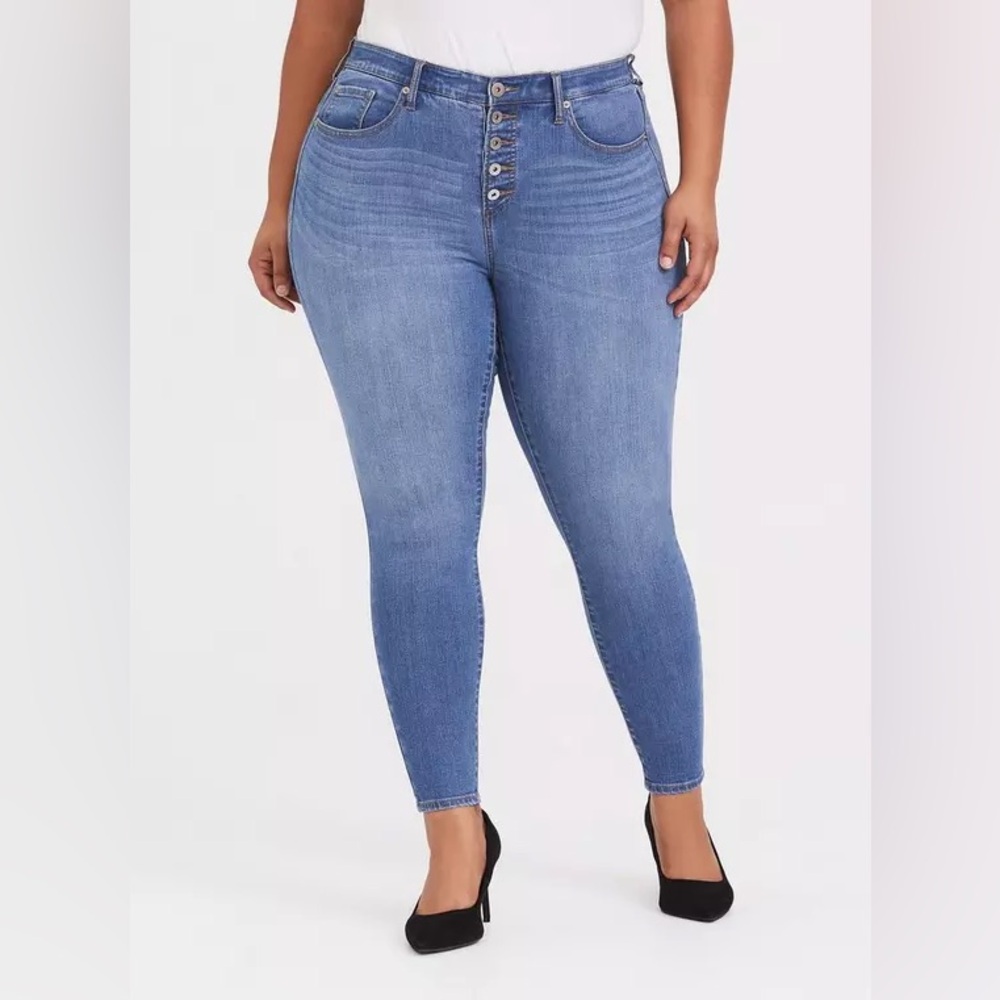 Torrid Women's Blue Button Fly Sky High Skinny Jeans Size 26